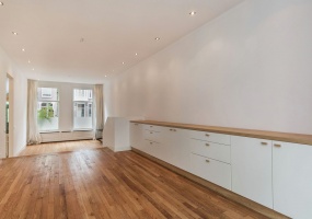 Johannes Verhulststraat 200-hs,Amsterdam,Noord-Holland Nederland,4 Slaapkamers Slaapkamers,1 BadkamerBadkamers,Appartement,Johannes Verhulststraat,1,1083
