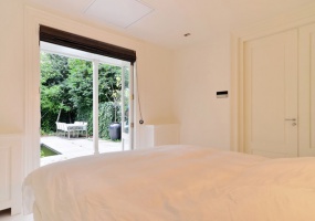 Cornelis Schuytstraat 6 hs 1071 JH, Amsterdam, Noord-Holland Nederland, 2 Bedrooms Bedrooms, ,2 BathroomsBathrooms,Apartment,For Rent,Cornelis Schuytstraat ,1110
