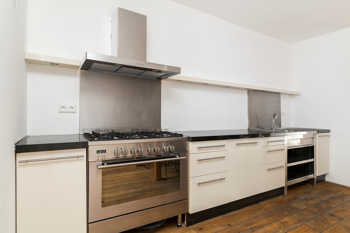 Kinkerstraat 274-C,Amsterdam,Noord-Holland Nederland,2 Bedrooms Bedrooms,1 BathroomBathrooms,Apartment,Kinkerstraat,2,1114