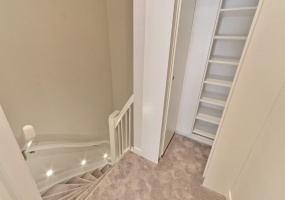 Titiaanstraat 29-II, Amsterdam, Noord-Holland Nederland, 4 Bedrooms Bedrooms, ,2 BathroomsBathrooms,Apartment,For Rent,Titiaanstraat,2,1136