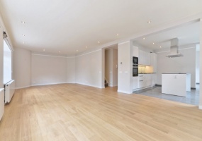Titiaanstraat 29-II, Amsterdam, Noord-Holland Nederland, 4 Bedrooms Bedrooms, ,2 BathroomsBathrooms,Apartment,For Rent,Titiaanstraat,2,1136