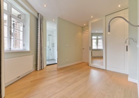 Titiaanstraat 29-II, Amsterdam, Noord-Holland Nederland, 4 Bedrooms Bedrooms, ,2 BathroomsBathrooms,Apartment,For Rent,Titiaanstraat,2,1136