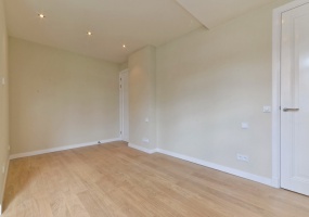 Titiaanstraat 29-II, Amsterdam, Noord-Holland Nederland, 4 Bedrooms Bedrooms, ,2 BathroomsBathrooms,Apartment,For Rent,Titiaanstraat,2,1136