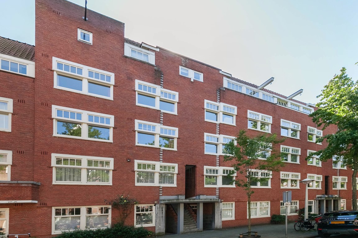 Jekerstraat 9-II,Amsterdam,Noord-Holland Nederland,3 Slaapkamers Slaapkamers,1 BadkamerBadkamers,Appartement,Jekerstraat,2,1154