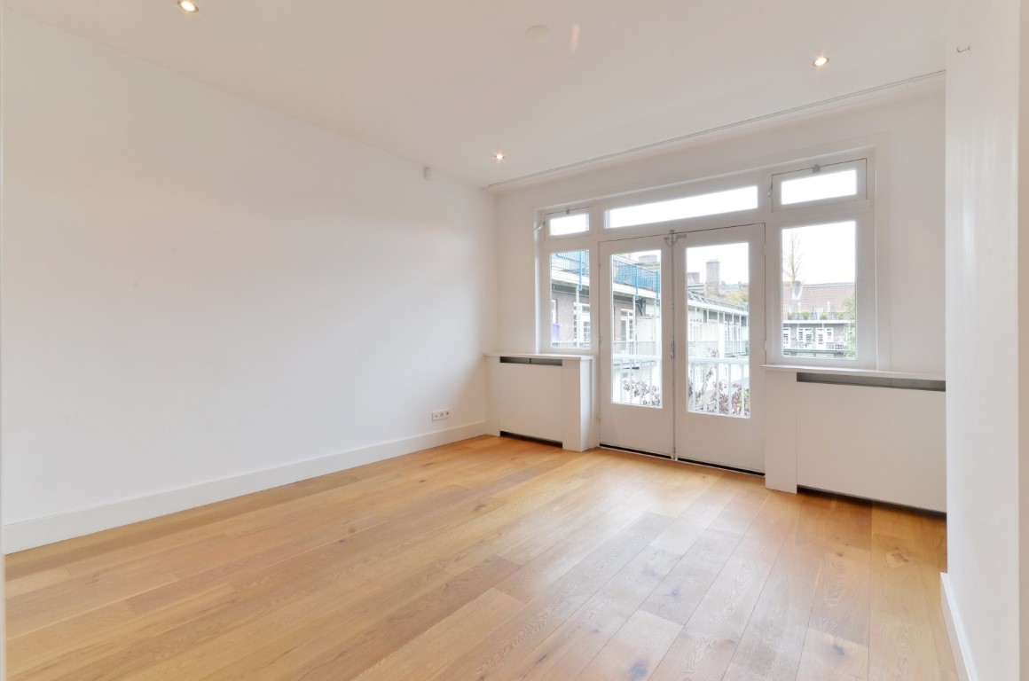 Gerrit van der Veenstraat 124II,Amsterdam,Noord-Holland Nederland,3 Bedrooms Bedrooms,2 BathroomsBathrooms,Apartment,Gerrit van der Veenstraat,1161