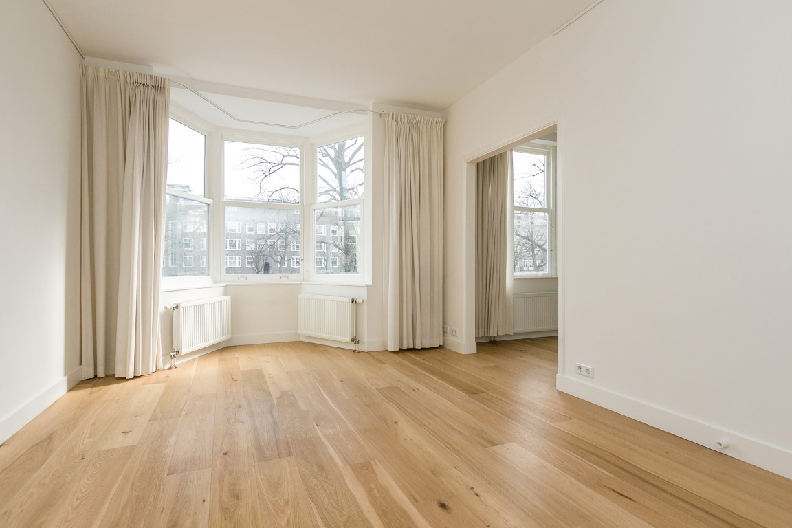 Van Tuyll van Serooskerkenweg 136-I,Amsterdam,Noord-Holland Nederland,2 Bedrooms Bedrooms,1 BathroomBathrooms,Apartment,Van Tuyll van Serooskerkenweg ,1,1175