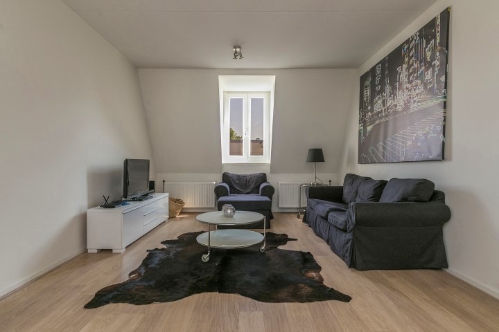 Lange Leidsedwarsstraat 214-III,Amsterdam,Noord-Holland Nederland,2 Bedrooms Bedrooms,1 BathroomBathrooms,Apartment,Lange Leidsedwarsstraat,3,1185