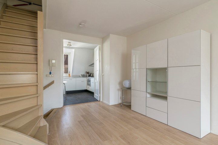 Lange Leidsedwarsstraat 214-III,Amsterdam,Noord-Holland Nederland,2 Bedrooms Bedrooms,1 BathroomBathrooms,Apartment,Lange Leidsedwarsstraat,3,1185