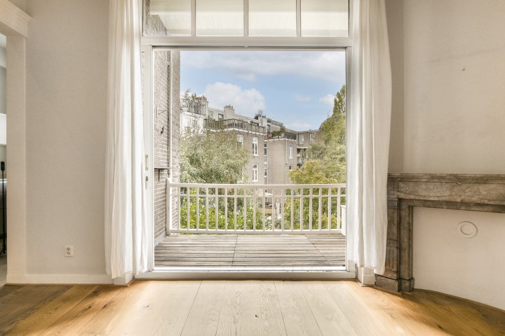 Frans van Mierisstraat 125-II, Amsterdam, Noord-Holland Nederland, 5 Slaapkamers Slaapkamers, ,2 BadkamersBadkamers,Appartement,Huur,Frans van Mierisstraat,2,1189