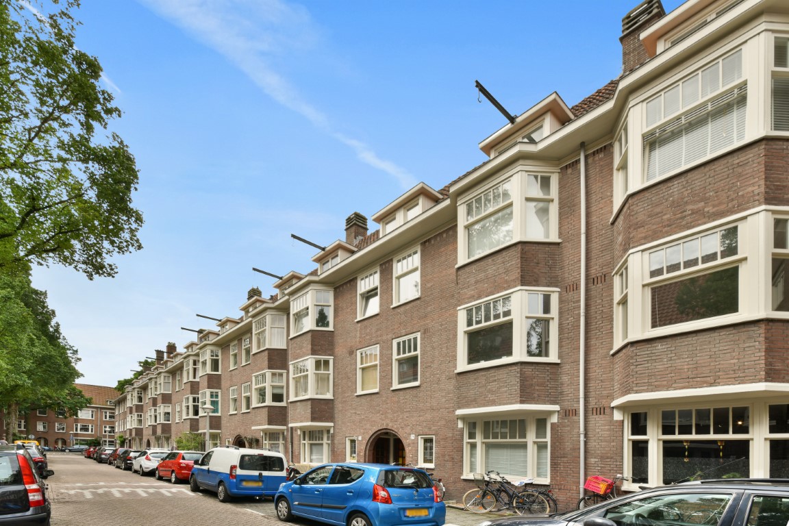 Leiduinstraat 28-III, Amsterdam, Noord-Holland Nederland, 2 Slaapkamers Slaapkamers, ,1 BadkamerBadkamers,Appartement,Huur,Leiduinstraat ,1192