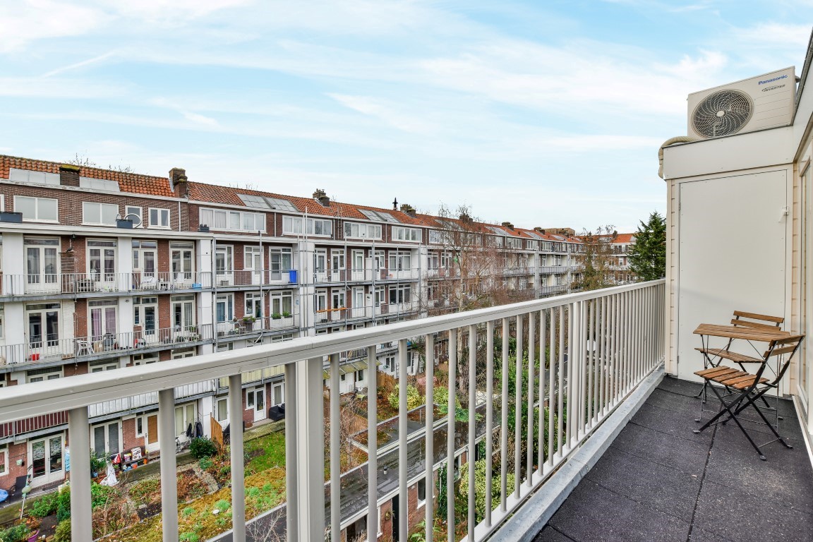 Leiduinstraat 26-III, Amsterdam, Noord-Holland Nederland, 2 Bedrooms Bedrooms, ,1 BathroomBathrooms,Apartment,For Rent,Leiduinstraat,3,1221