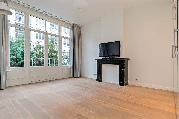 Valeriusstraat 272, Amsterdam, Noord-Holland Nederland, 4 Bedrooms Bedrooms, ,1 BathroomBathrooms,Apartment,For Rent,Valeriusstraat ,1239