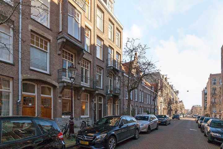 Valeriusstraat 200-II 1075GJ, Amsterdam, Noord-Holland Nederland, 2 Bedrooms Bedrooms, ,1 BathroomBathrooms,Apartment,For Rent,Valeriusstraat ,2,1260