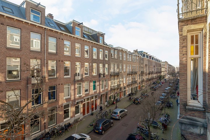 Valeriusstraat 200-II 1075GJ, Amsterdam, Noord-Holland Nederland, 2 Bedrooms Bedrooms, ,1 BathroomBathrooms,Apartment,For Rent,Valeriusstraat ,2,1260