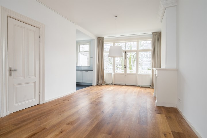 Valeriusstraat 52-II, Amsterdam, Noord-Holland Nederland, 3 Bedrooms Bedrooms, ,2 BathroomsBathrooms,Apartment,For Rent,Valeriusstraat,2,1263