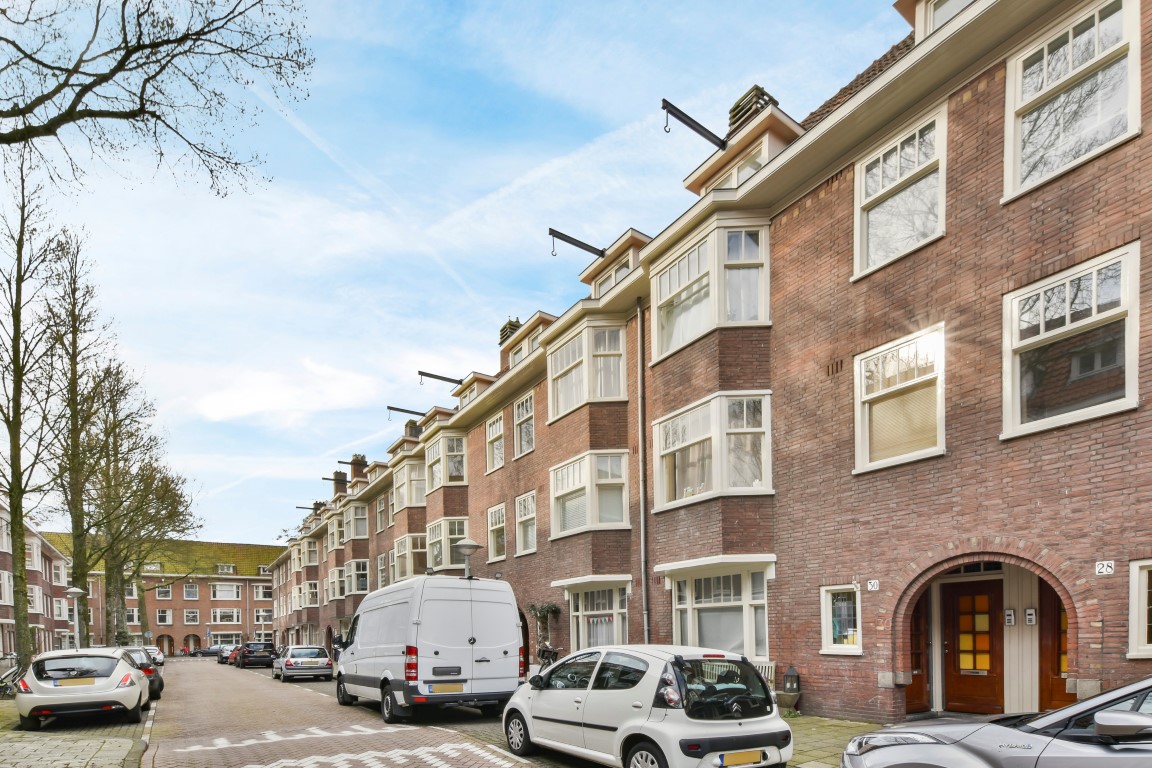 Leiduinstraat 34-II 1058SK, Amsterdam, Noord-Holland Netherlands, 3 Bedrooms Bedrooms, ,1 BathroomBathrooms,Apartment,For Rent,Leiduinstraat 34-II,2,1277