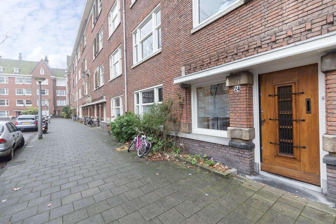 Watteaustraat 24hs Amsterdam,Noord-Holland Nederland,3 Slaapkamers Slaapkamers,1 BadkamerBadkamers,Appartement,Watteaustraat,1035
