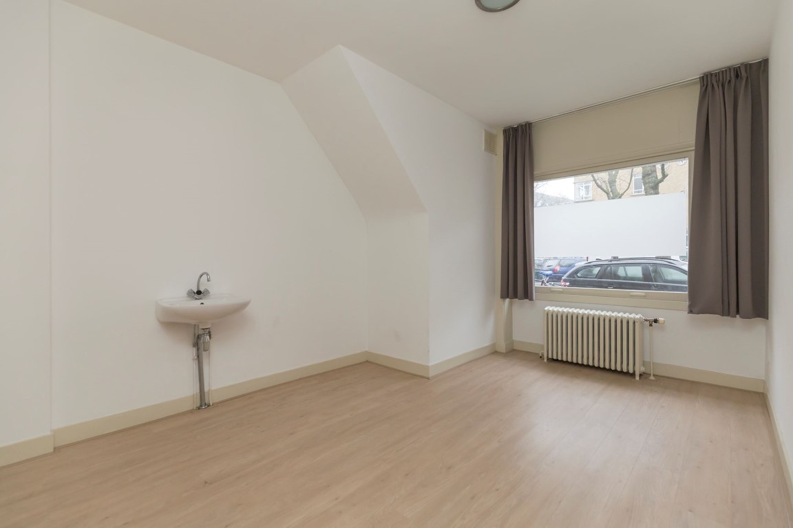 Watteaustraat 24hs Amsterdam,Noord-Holland Nederland,3 Slaapkamers Slaapkamers,1 BadkamerBadkamers,Appartement,Watteaustraat,1035