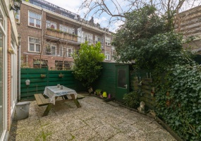 Deurloostraat 41-huis 1078 HS, Amsterdam, Noord-Holland Netherlands, 2 Bedrooms Bedrooms, ,1 BathroomBathrooms,Apartment,For Rent,Deurloostraat,1325