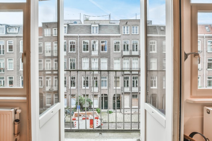 Kanaalstraat 157 II 1054 XE, Amsterdam, Noord-Holland Nederland, 2 Bedrooms Bedrooms, ,1 BathroomBathrooms,Apartment,For Rent,Kanaalstraat,1338