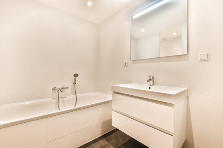Elisabeth Wolffstraat 80 III, Amsterdam, Noord-Holland Nederland, 3 Slaapkamers Slaapkamers, ,1 BadkamerBadkamers,Appartement,Huur,Elisabeth Wolffstraat,3,1346