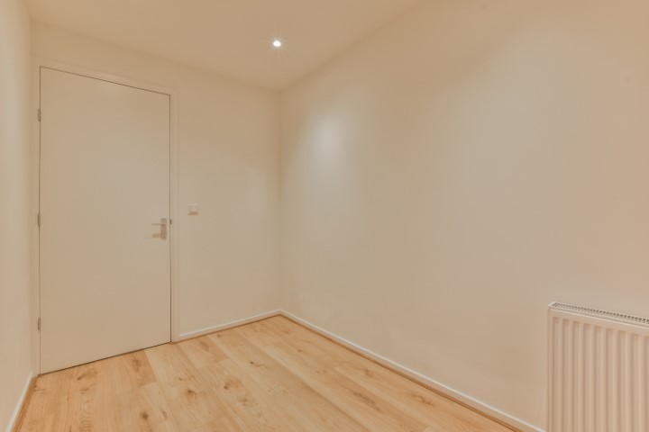 Elisabeth Wolffstraat 80 III, Amsterdam, Noord-Holland Nederland, 3 Slaapkamers Slaapkamers, ,1 BadkamerBadkamers,Appartement,Huur,Elisabeth Wolffstraat,3,1346