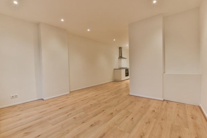 Elisabeth Wolffstraat 80 III, Amsterdam, Noord-Holland Nederland, 3 Slaapkamers Slaapkamers, ,1 BadkamerBadkamers,Appartement,Huur,Elisabeth Wolffstraat,3,1346