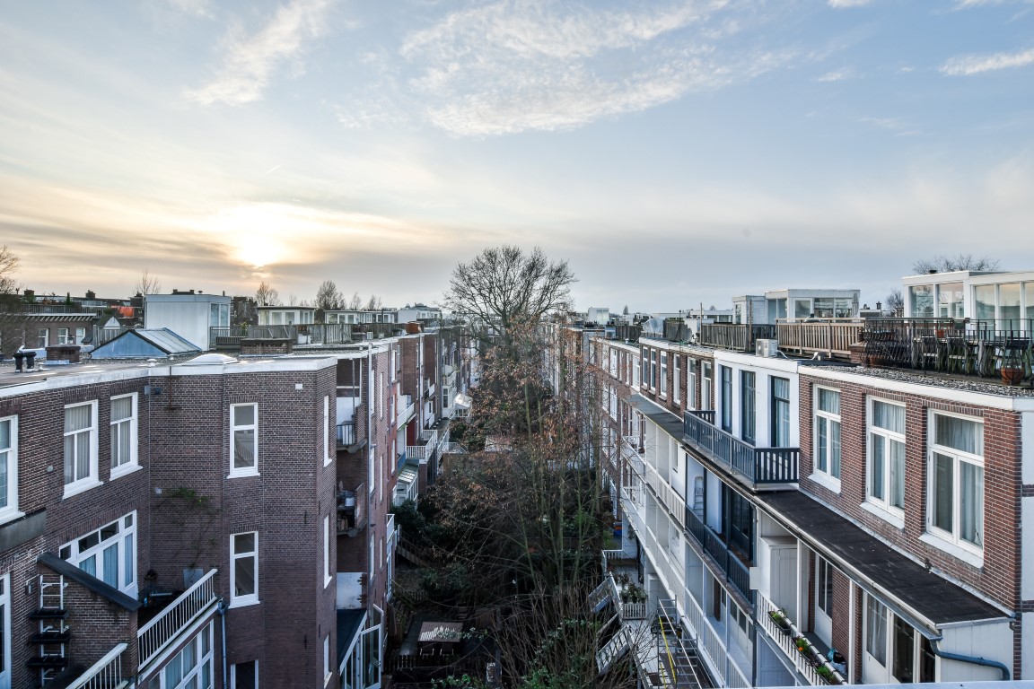 Cornelis Schuytstraat 42-II, Amsterdam, Noord-Holland Netherlands, 4 Slaapkamers Slaapkamers, ,2 BadkamersBadkamers,Appartement,Huur,Cornelis Schuytstraat,2,1349