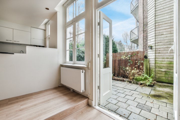 Kromme Mijdrechtstraat 21 huis, Amsterdam, Noord-Holland Netherlands, 1 Bedroom Bedrooms, ,1 BathroomBathrooms,Apartment,For Rent,Kromme Mijdrechtstraat ,1350