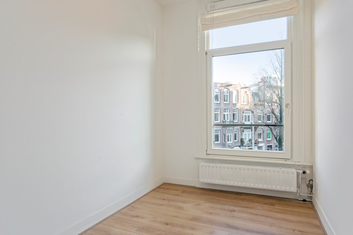 Van Baerlestraat 118-II, Amsterdam, Noord-Holland Netherlands, 2 Bedrooms Bedrooms, ,1 BathroomBathrooms,Apartment,For Rent,Van Baerlestraat,2,1355