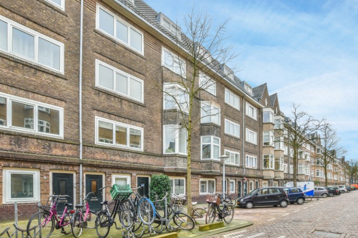 Lumeijstraat 42 III 1056 VZ, Amsterdam, Noord-Holland Nederland, 2 Slaapkamers Slaapkamers, ,1 BadkamerBadkamers,Appartement,Huur,Lumeijstraat ,3,1366