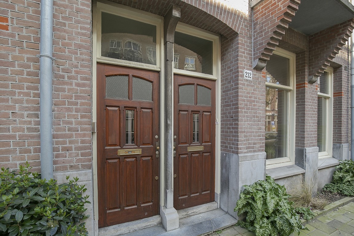 Valeriusstraat 212-II 1075 GK, Amsterdam, Noord-Holland Nederland, 5 Bedrooms Bedrooms, ,2 BathroomsBathrooms,Apartment,For Rent,Valeriusstraat 212-II,1392
