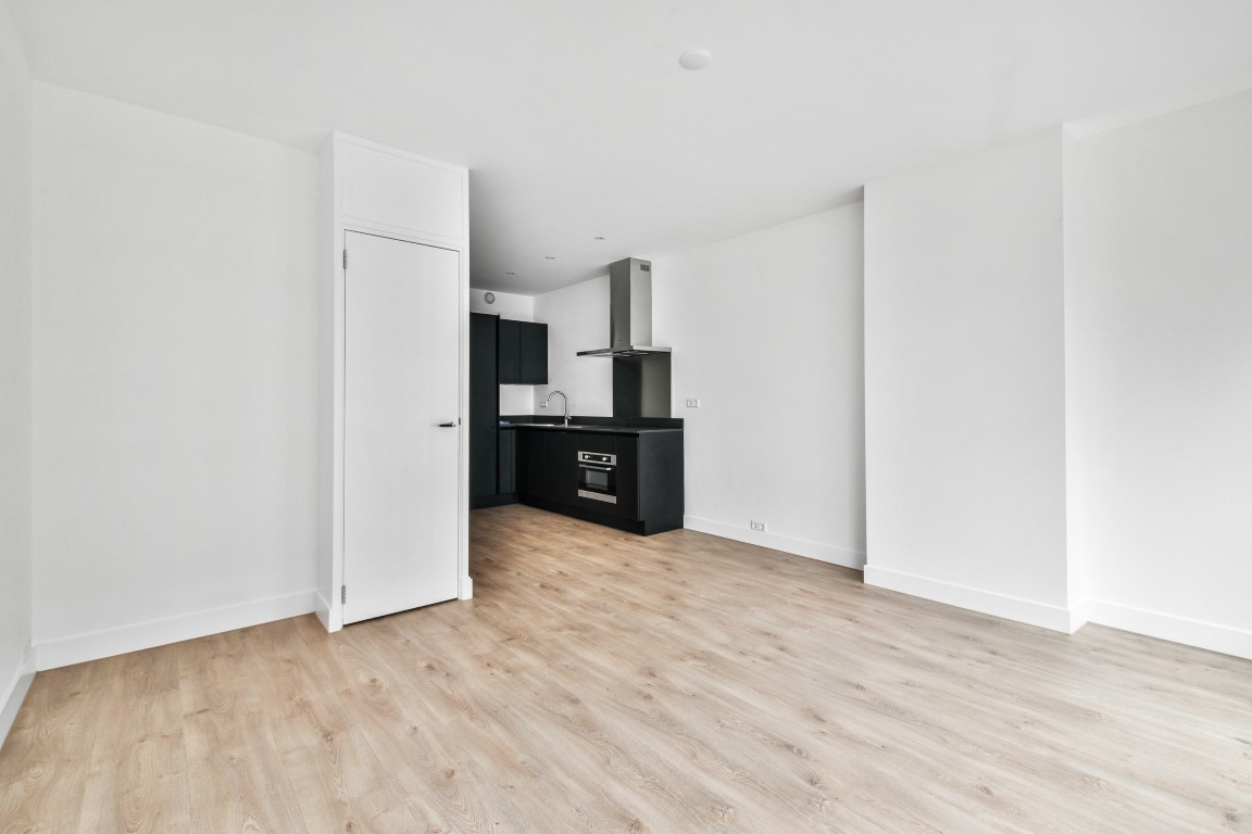 Elisabeth Wolffstraat 60 III 1053 TV, Amsterdam, Noord-Holland Netherlands, 2 Bedrooms Bedrooms, ,1 BathroomBathrooms,Apartment,For Rent,Elisabeth Wolffstraat,3,1431