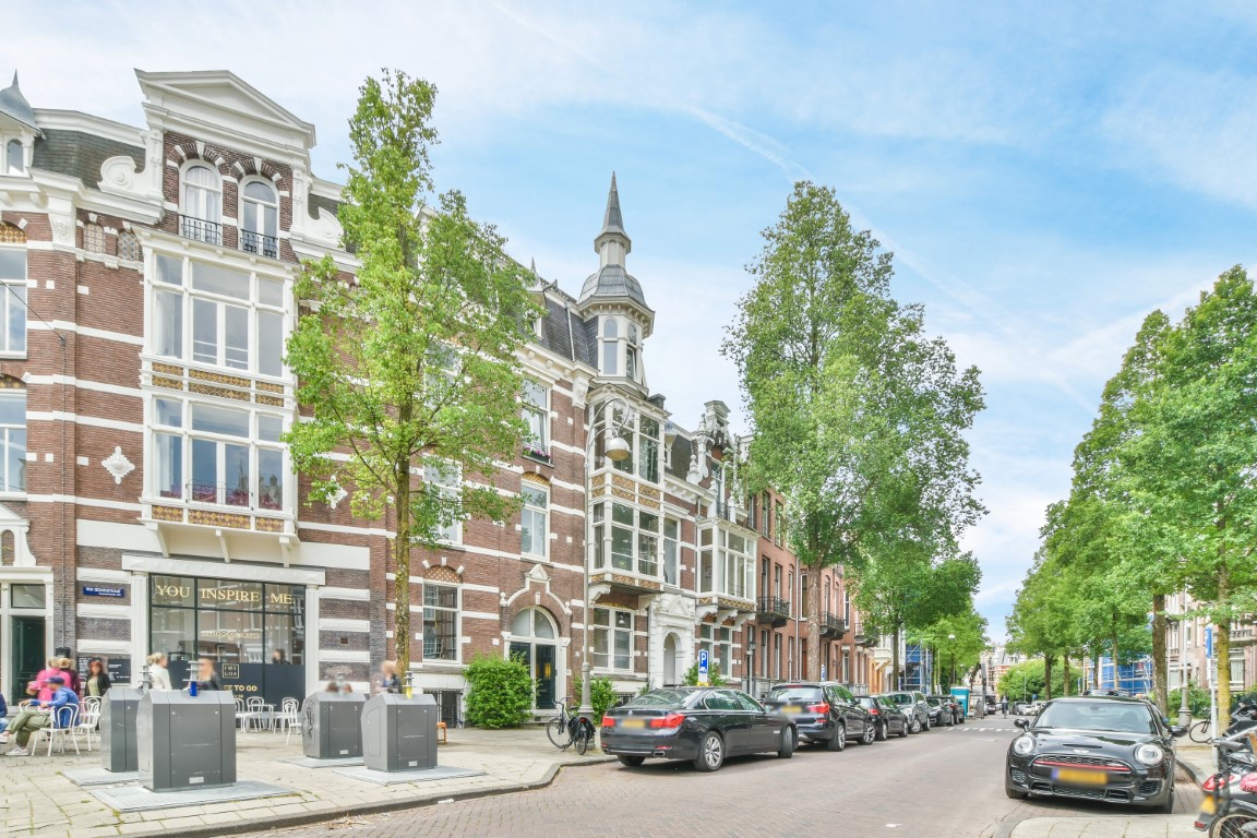Van Eeghenstraat 61, Amsterdam, Noord-Holland Nederland, 4 Bedrooms Bedrooms, ,3 BathroomsBathrooms,Apartment,For Rent,Van Eeghenstraat 61,1446