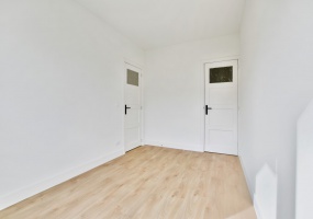 Van Walbeeckstraat 48 III, Amsterdam, Noord-Holland Nederland, 2 Slaapkamers Slaapkamers, ,1 BadkamerBadkamers,Appartement,Huur,Van Walbeeckstraat 48 III,1,1478