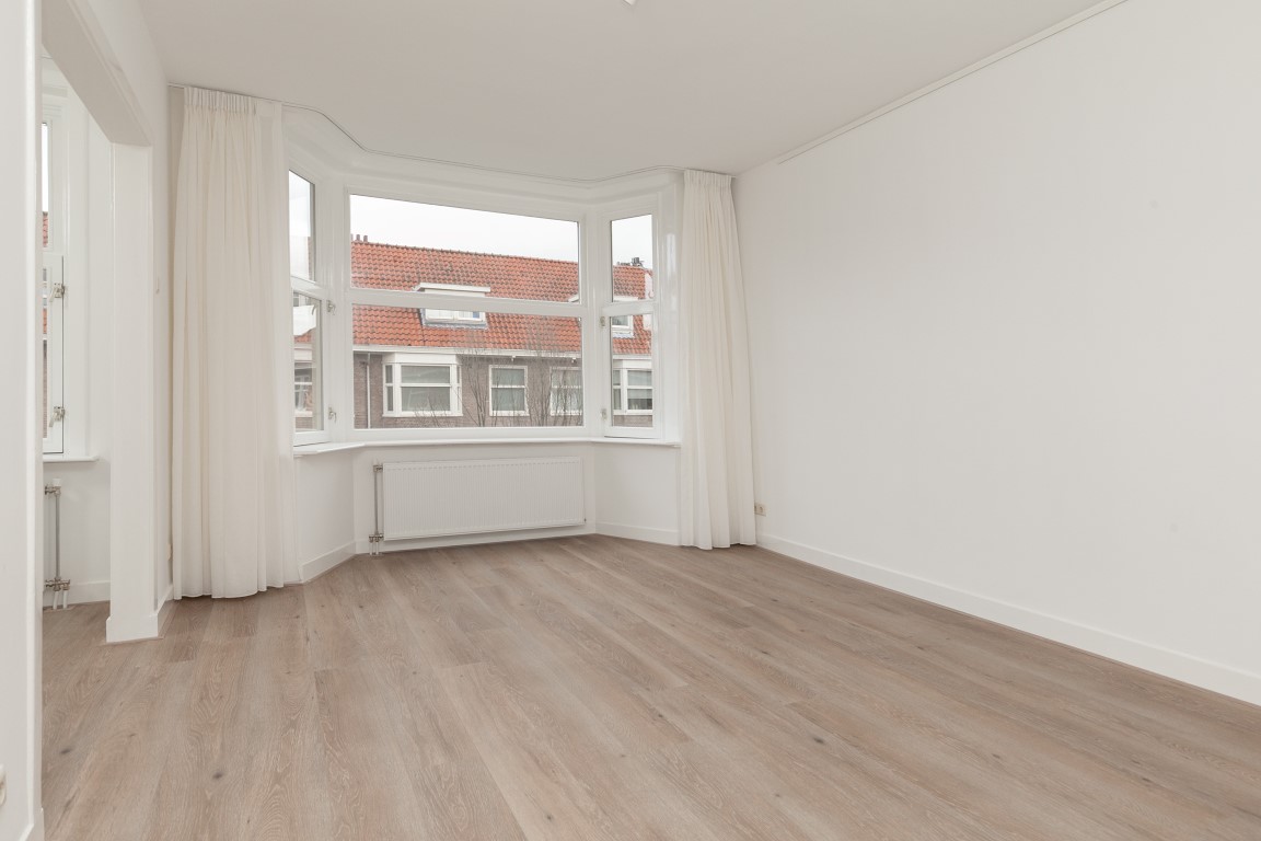 Van Walbeeckstraat 77-III,Amsterdam,Noord-Holland Nederland,3 Bedrooms Bedrooms,2 BathroomsBathrooms,Apartment,Van Walbeeckstraat,3,1055