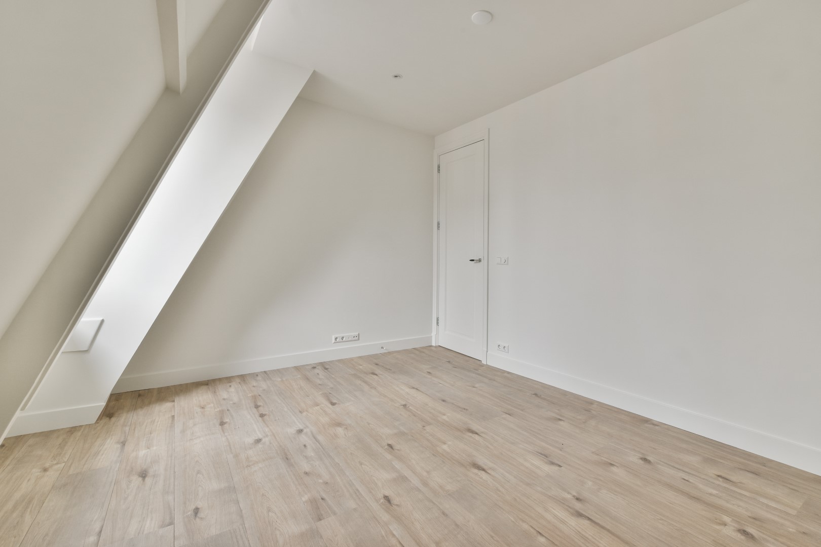 Eerste Helmersstraat 205 E 1054 DV, Amsterdam, Noord-Holland Nederland, 3 Slaapkamers Slaapkamers, ,1 BadkamerBadkamers,Appartement,Huur,Eerste Helmersstraat 205 E,1536