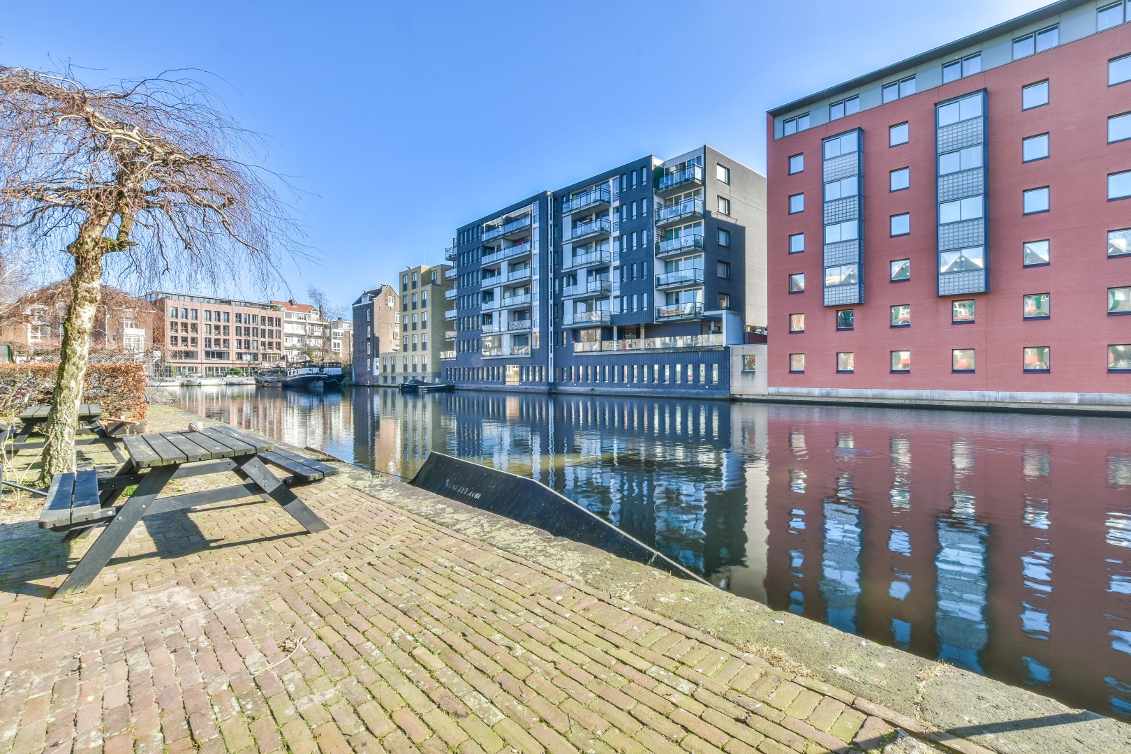 Nieuwe Uilenburgerstraat 15 B, Amsterdam, Noord-Holland Nederland, 1 Slaapkamer Slaapkamers, ,1 BadkamerBadkamers,Appartement,Huur,Nieuwe Uilenburgerstraat,1,1540