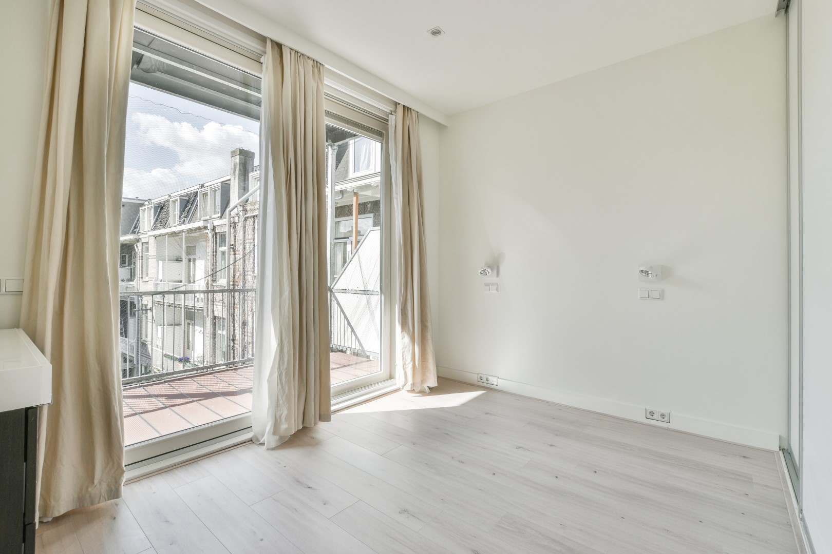 De Clercqstraat 75 III 1053 AE, Amsterdam, Noord-Holland Nederland, 3 Bedrooms Bedrooms, ,1 BathroomBathrooms,Apartment,For Rent,De Clercqstraat,3,1556