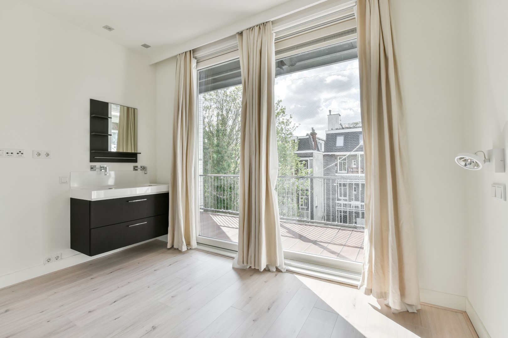 De Clercqstraat 75 III 1053 AE, Amsterdam, Noord-Holland Nederland, 3 Bedrooms Bedrooms, ,1 BathroomBathrooms,Apartment,For Rent,De Clercqstraat,3,1556