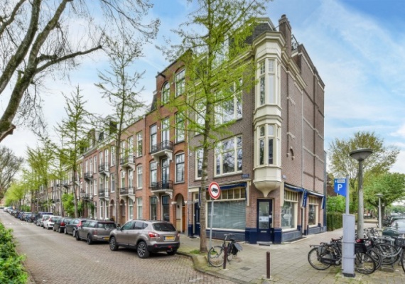 Bredeweg 43 II 1098 BN, Amsterdam, Noord-Holland Nederland, 4 Slaapkamers Slaapkamers, ,2 BadkamersBadkamers,Appartement,Huur,Bredeweg,2,1558 Bredeweg 43 II 1098 BN, Amsterdam, Noord-Holland Nederland, 4 Slaapkamers Slaapkamers, ,2 BadkamersBadkamers,Appartement,Huur,Bredeweg,2,1558