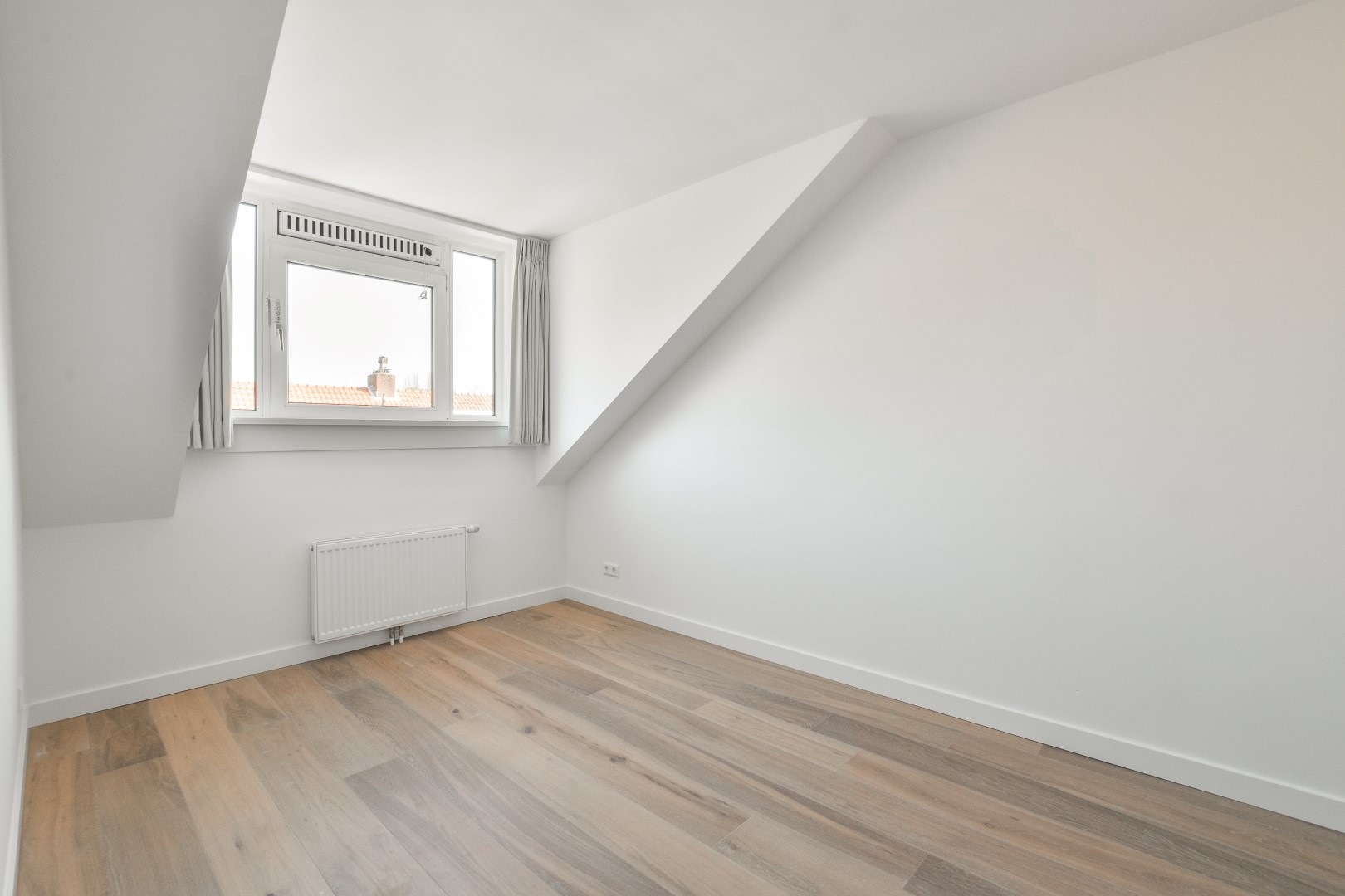 Berkenrodelaan 33 BV 1181 ZH, Amsterdam, Noord-Holland Nederland, 3 Slaapkamers Slaapkamers, ,1 BadkamerBadkamers,Appartement,Huur,Berkenrodelaan,2,1561