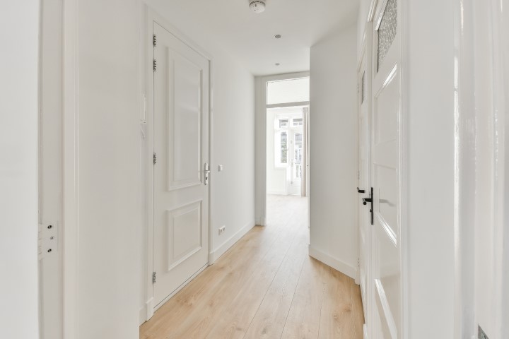 van Walbeeckstraat 46-II 1058 CT, Amsterdam, Noord-Holland Netherlands, 2 Bedrooms Bedrooms, ,1 BathroomBathrooms,Apartment,For Rent,van Walbeeckstraat 46-II,1584