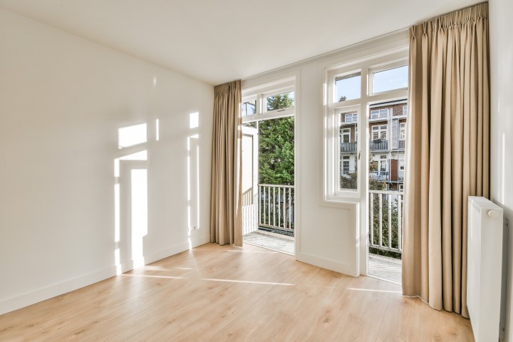 van Walbeeckstraat 46-II 1058 CT, Amsterdam, Noord-Holland Netherlands, 2 Bedrooms Bedrooms, ,1 BathroomBathrooms,Apartment,For Rent,van Walbeeckstraat 46-II,1584