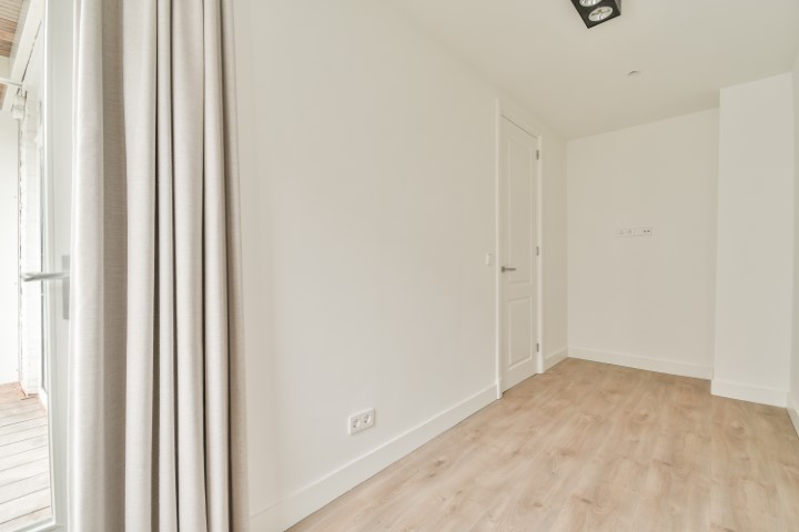 Albert Cuypstraat 203 A2, Amsterdam, Noord-Holland Netherlands, 2 Bedrooms Bedrooms, ,1 BathroomBathrooms,Apartment,For Rent,Albert Cuypstraat,1586