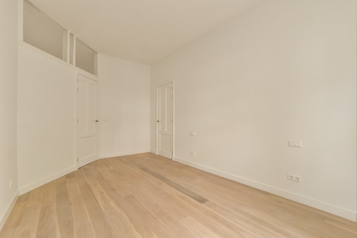 Okeghemstraat 39 1075PL, Amsterdam, Noord-Holland Nederland, 2 Bedrooms Bedrooms, ,1 BathroomBathrooms,Apartment,For Rent,Okeghemstraat 39,1657