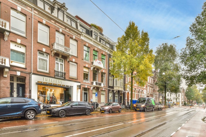 Willemsparkweg 61-II 1071 GS, Amsterdam, Noord-Holland Nederland, 4 Bedrooms Bedrooms, ,2 BathroomsBathrooms,Apartment,For Rent,Willemsparkweg 61-II,1682