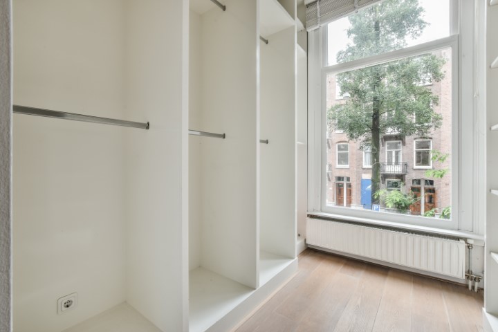 Johannes Verhulststraat 187 H, Amsterdam, Noord-Holland Netherlands, 5 Bedrooms Bedrooms, ,2 BathroomsBathrooms,Apartment,For Rent,Johannes Verhulststraat,1691