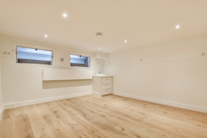 Johannes Verhulststraat 187 H, Amsterdam, Noord-Holland Netherlands, 5 Bedrooms Bedrooms, ,2 BathroomsBathrooms,Apartment,For Rent,Johannes Verhulststraat,1691