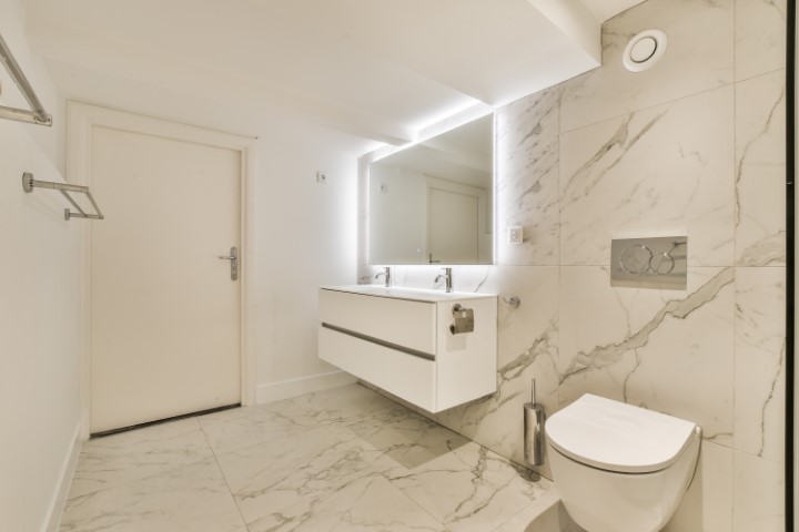 Johannes Verhulststraat 187 H, Amsterdam, Noord-Holland Netherlands, 5 Bedrooms Bedrooms, ,2 BathroomsBathrooms,Apartment,For Rent,Johannes Verhulststraat,1691